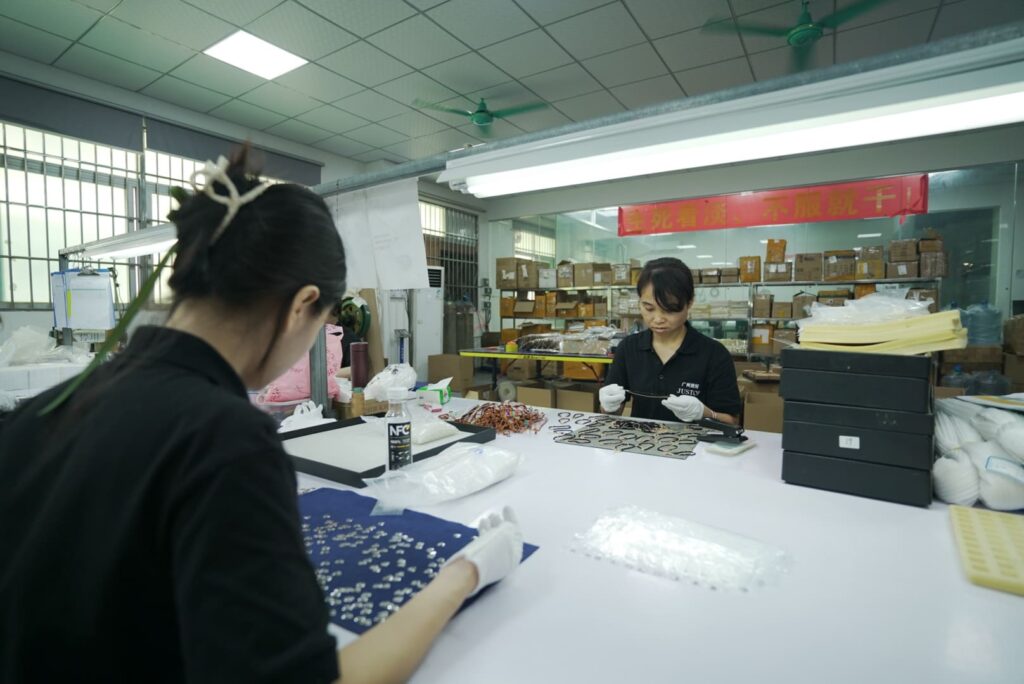 Hexingsheng Jewelry | About