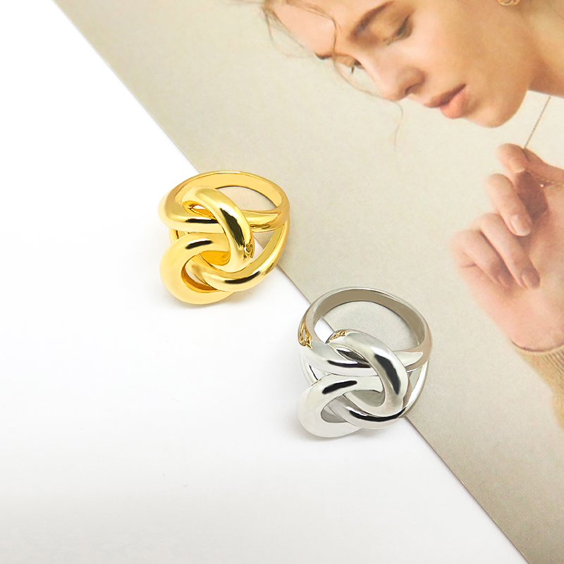 Statement Twisted Knot Ring with Bold and Artistic Design