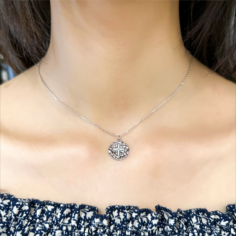 Elegant Hammered S925 CZ Cross Pendant Necklace for Timeless Elegance