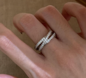 Intertwined Rings: Une Réinterprétation d’un Design Intemporel